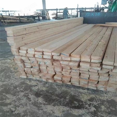 工程木方规格 工地建筑木材批发报价 耐磨防腐方木