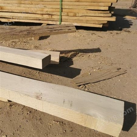 禄森进口建筑木方规格优质辐射松进口建筑木方报价木方厂家直供