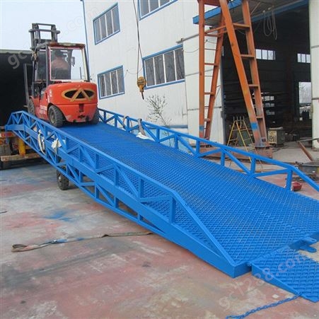 移动式登车桥 6吨8吨10吨电动液压式升降机 集装箱叉车上下平台恒升定制