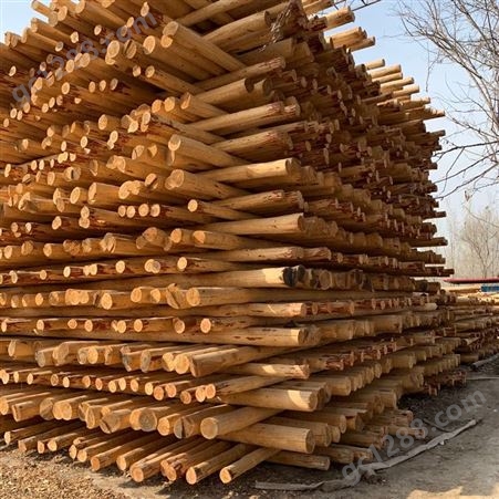 盛金源 生产 油木杆 6米  12个粗 油炸杆 通信木杆 防腐木杆 生产范围：6-10米 具体型号电话咨询