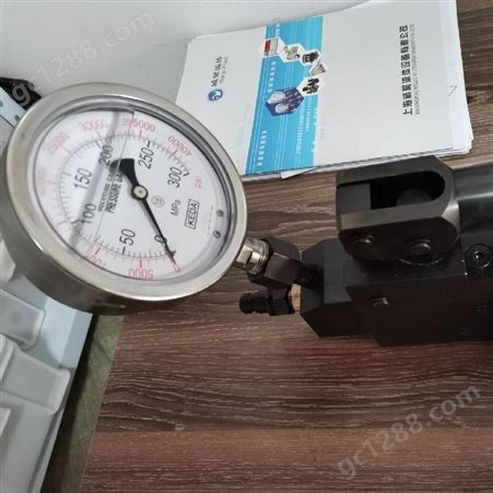 SHH超高压手动液压泵 手动油泵 大排量手动泵便携式液压工具加压 250MPA